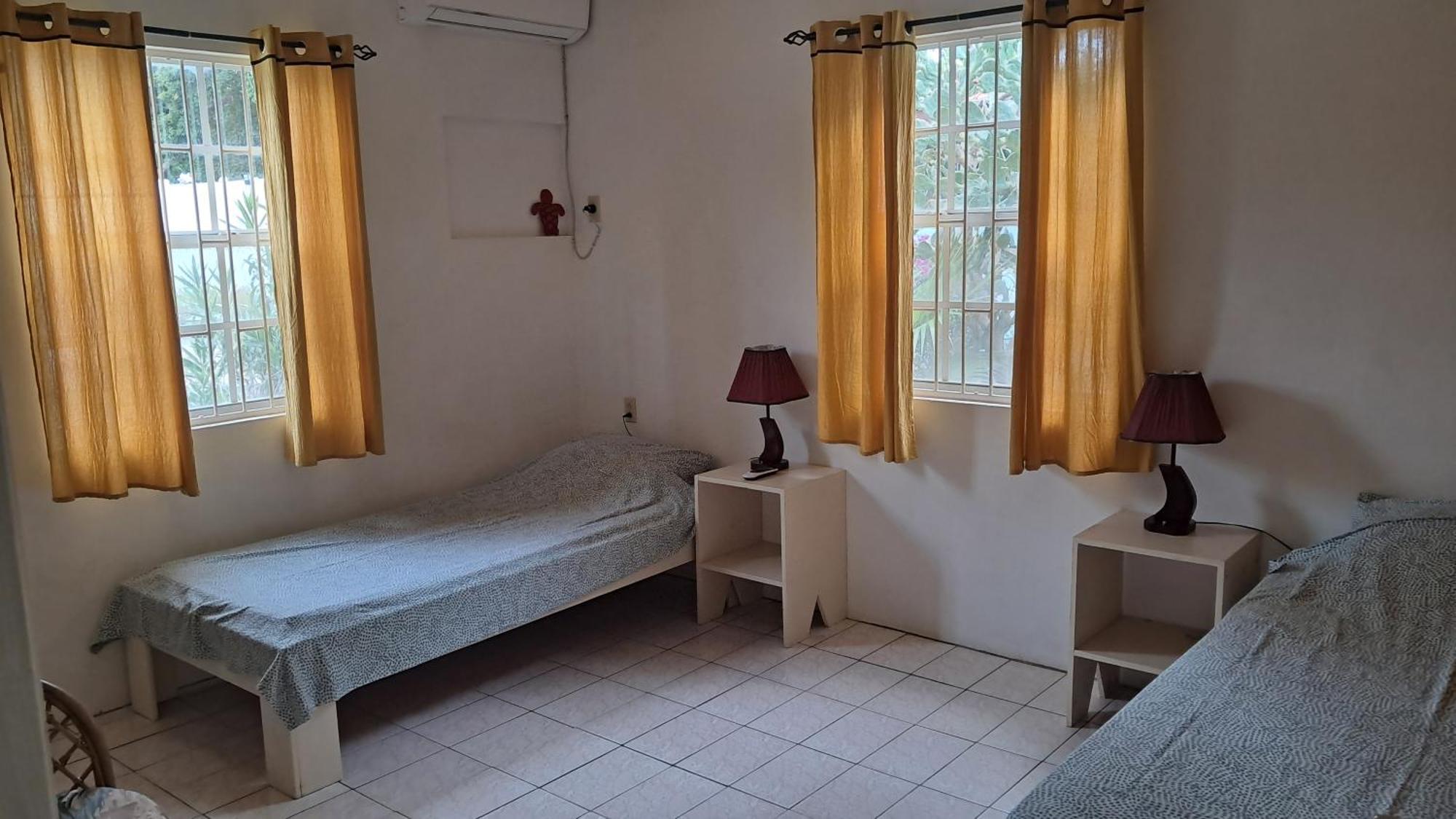 Happy Turtle Apartments Willemstad Room photo